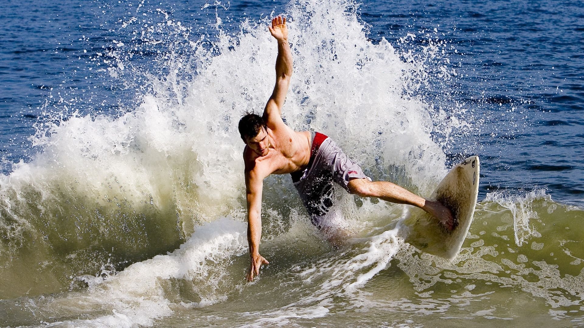 广厦队压制掘金，马克西主宰比赛走向