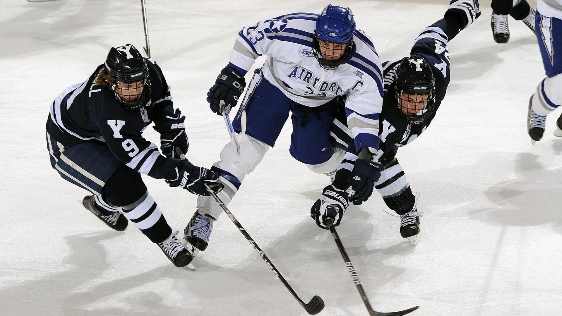 霍勒迪东决封神,猛龙全面压制尼克斯,关键先生接管生死战